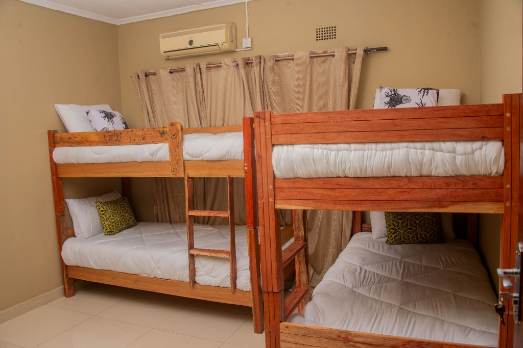 Mixed Dome 4 Beds